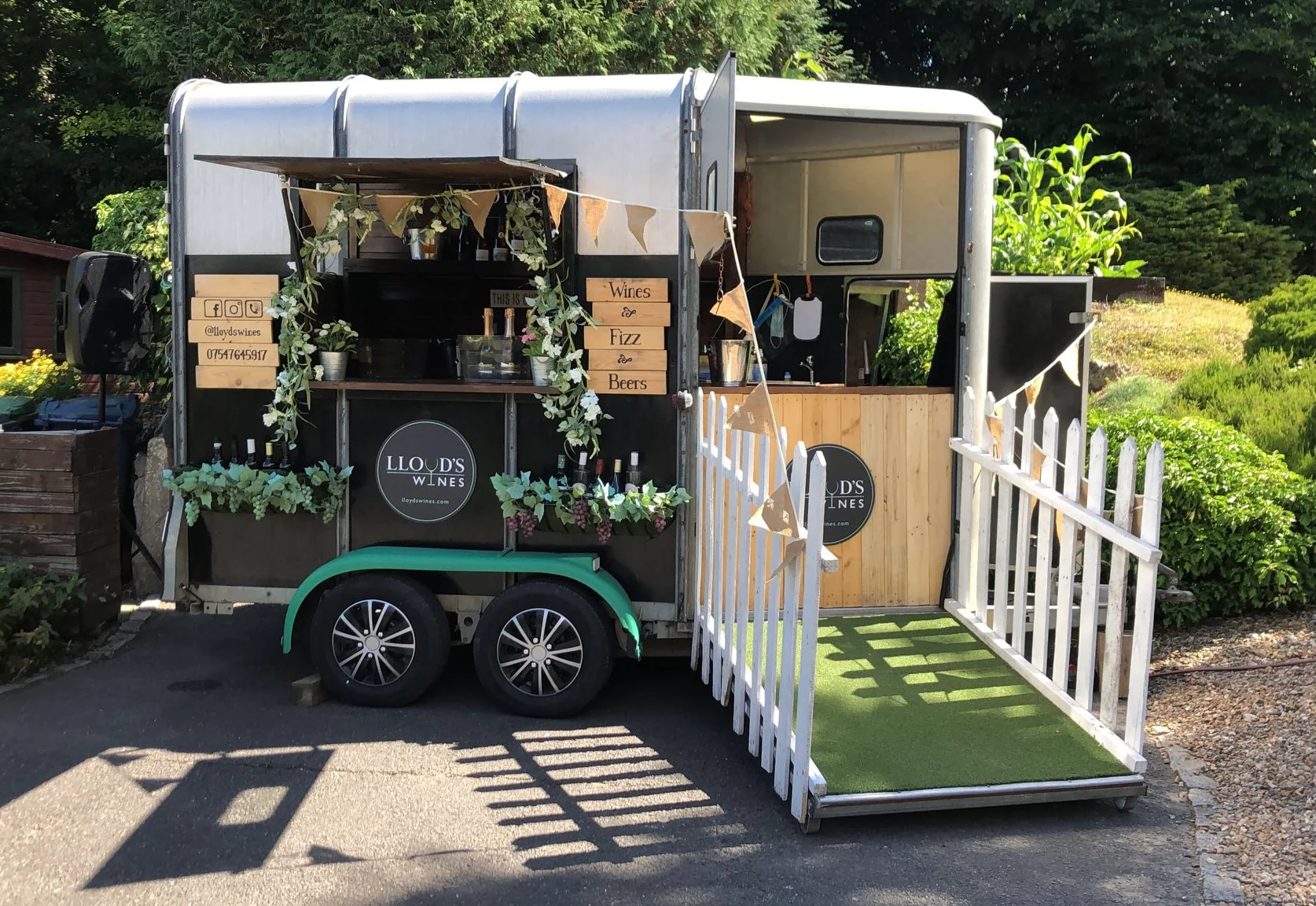 Mobile Wine Bar in Buckinghamshire